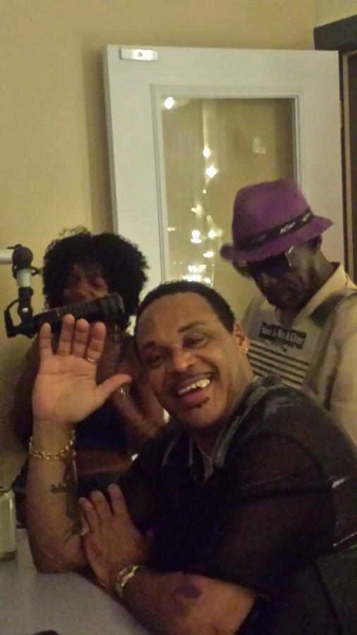 Pete and friends on WHIV 102.3 FM Pete and friends on WHIV 102.3 FM